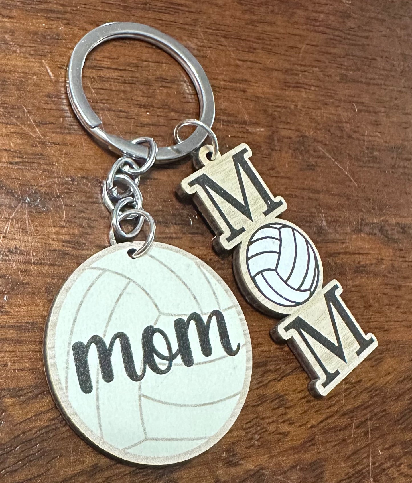 VOLLEYBALL MOM KEYCHAIN